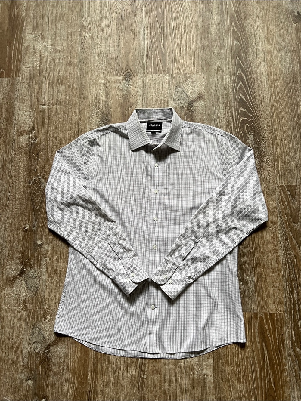 Like new! Bonobos men’s tailored fit, cotton spandex, shirt size large